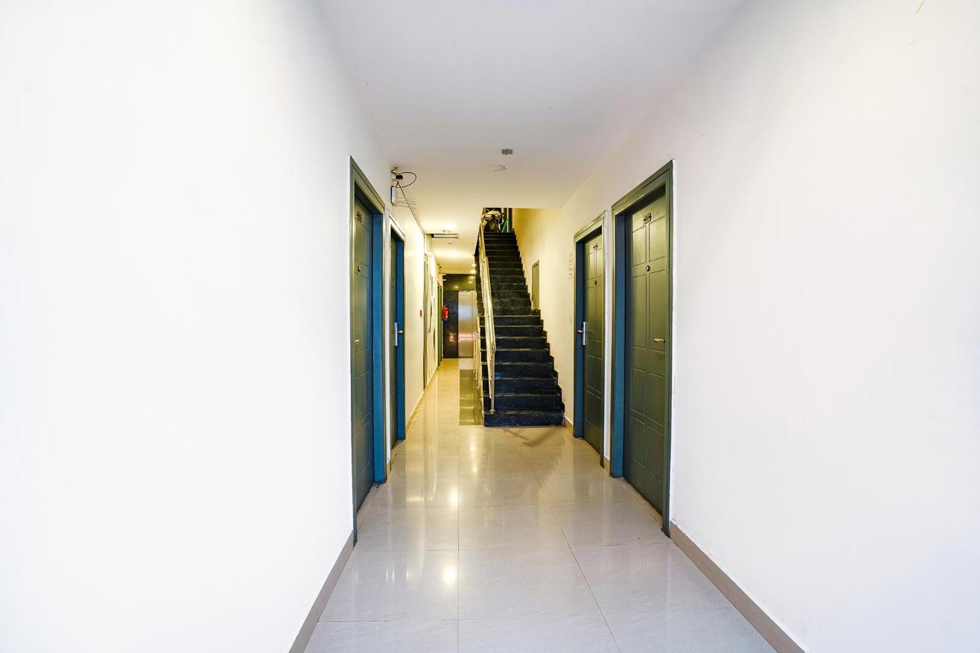 Fabhotel Royal Sterling- Manyata Tech Park Bangalore Extérieur photo